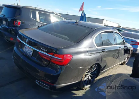 2017 BMW 740I из США, поврежденный, VIN WBA7E2C57HG740096